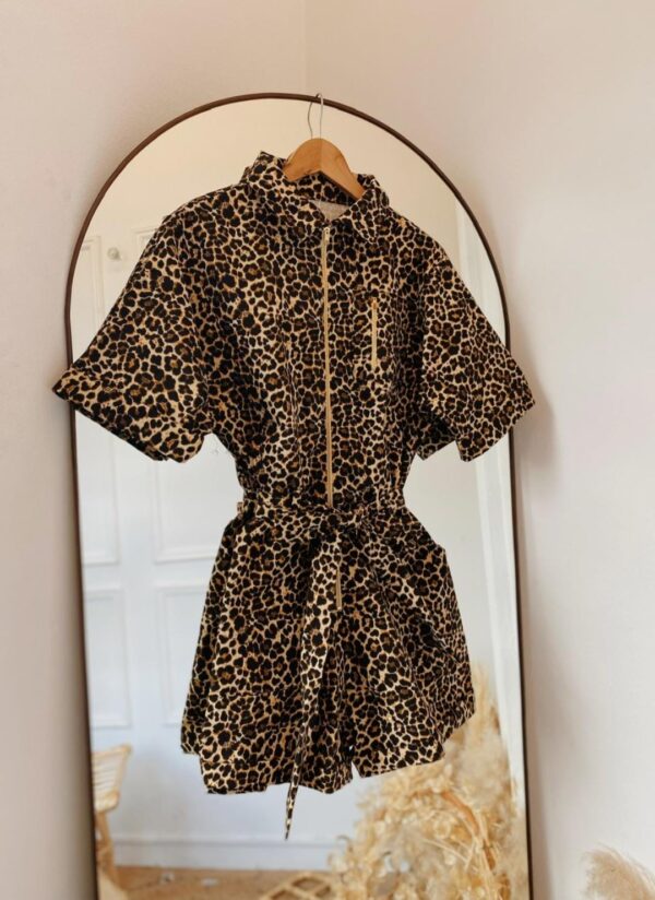 mono animal print